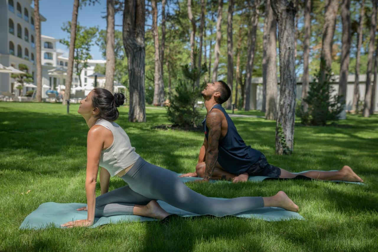 Hotel Ensana Aquahouse à St Constantin et Helena Extérieur photo Bhujangasana